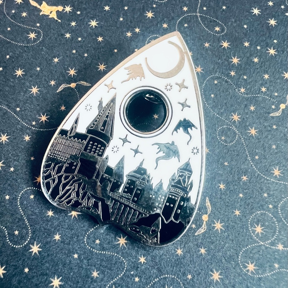 Harry Potter Hogwarts Castle Enamel Pin - Ouija Board Cursor Shape
